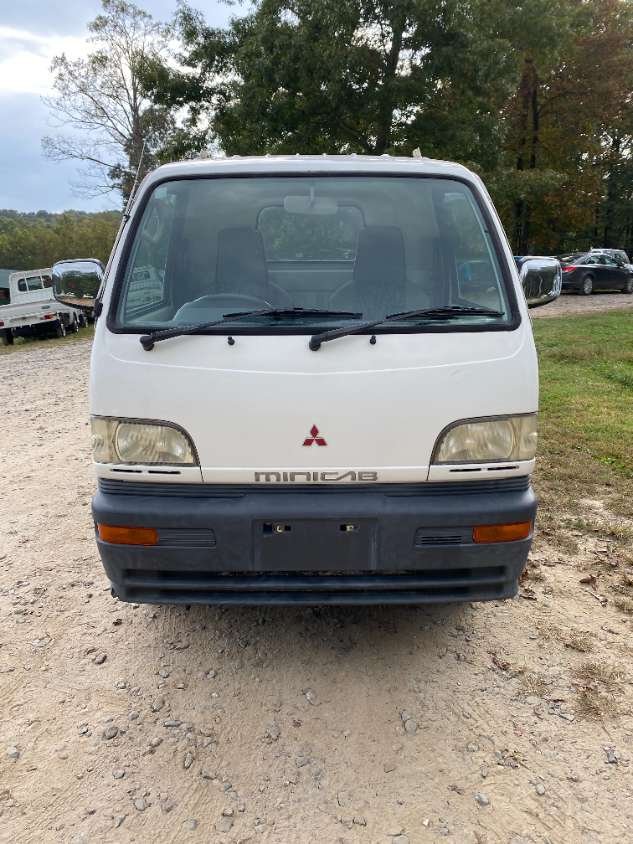 1997 Mitsubishi Minicab - Image 2