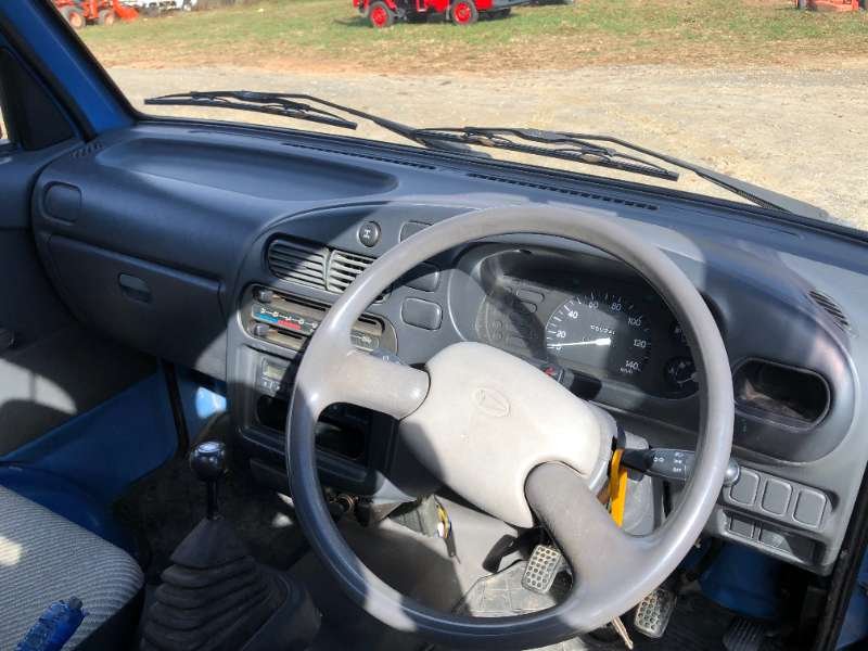 1994 Daihatsu Hijet - Image 48