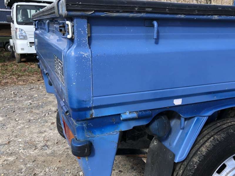 1994 Daihatsu Hijet - Image 40