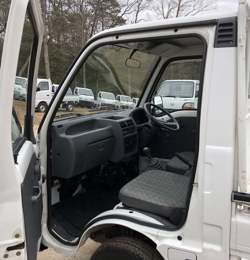 1998 Subaru Sambar - Image 30