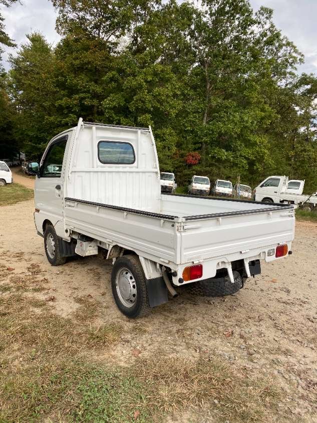 1997 Mitsubishi Minicab - Image 9