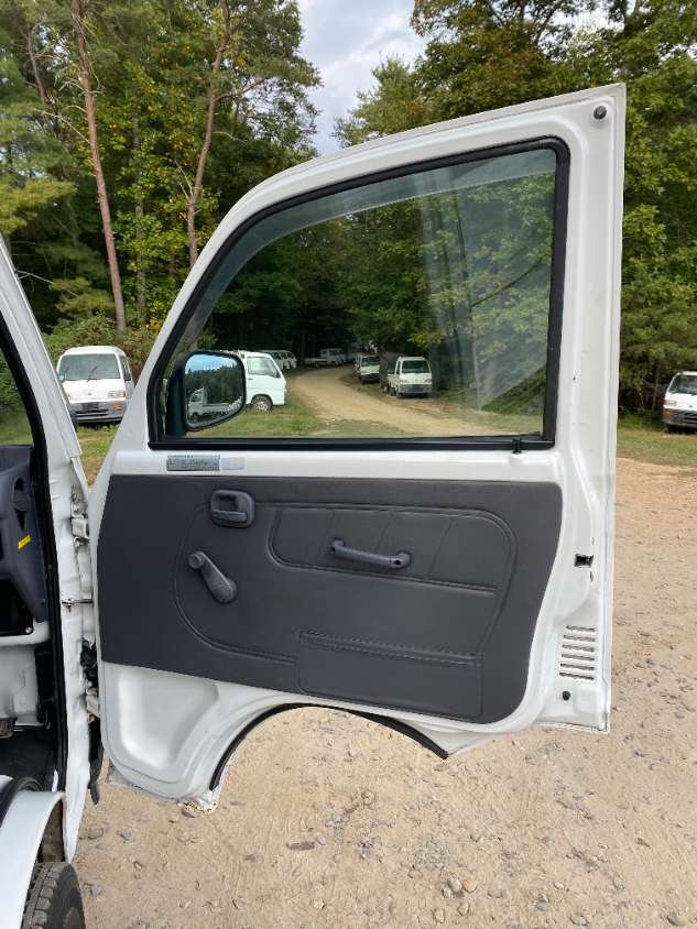 1997 Mitsubishi Minicab - Image 7