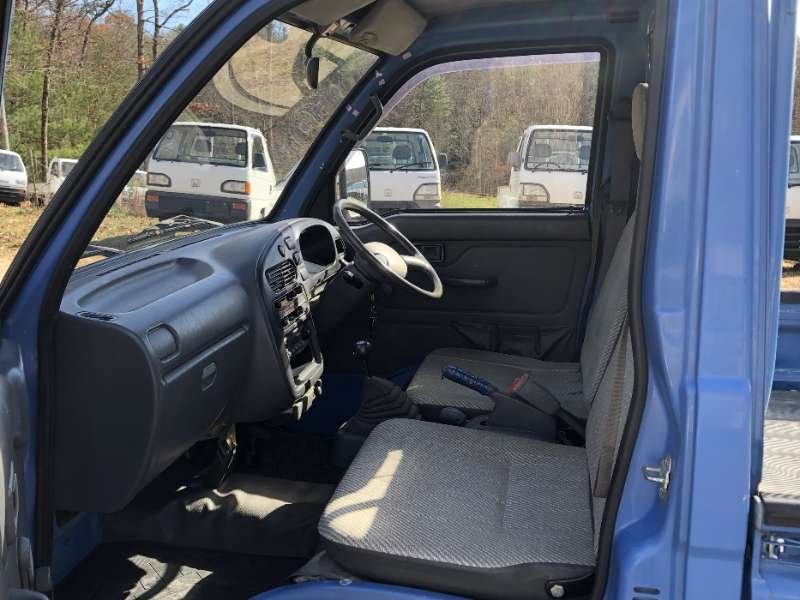 1994 Daihatsu Hijet - Image 21