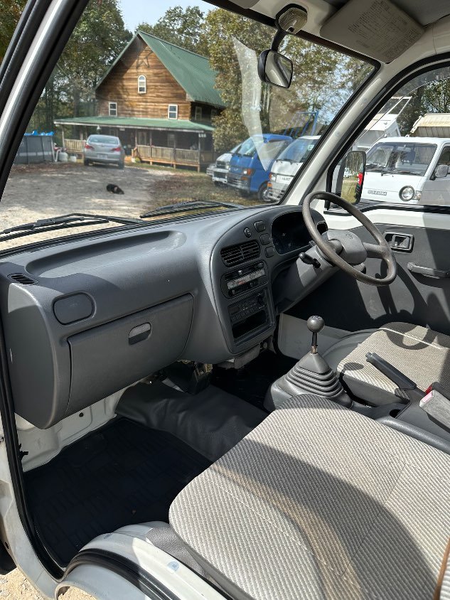 1994 Daihatsu Hijet - Image 7