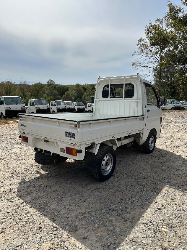1994 Daihatsu Hijet - Image 23