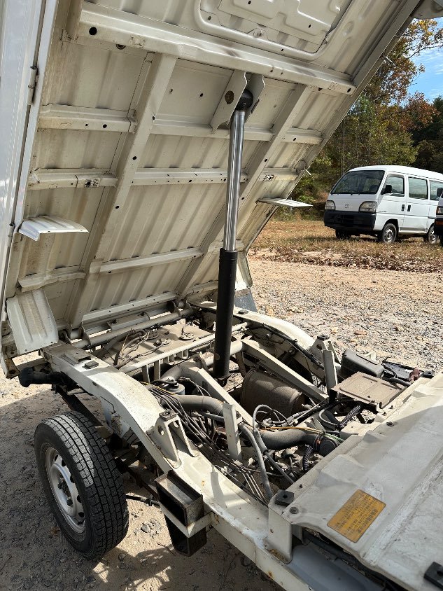 1994 Daihatsu Hijet - Image 5