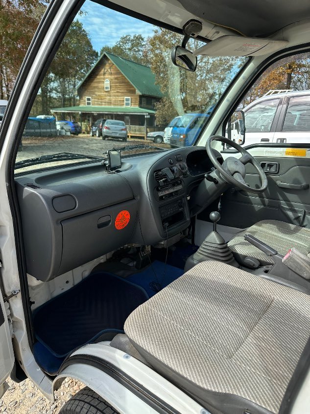 1994 Daihatsu Hijet - Image 23