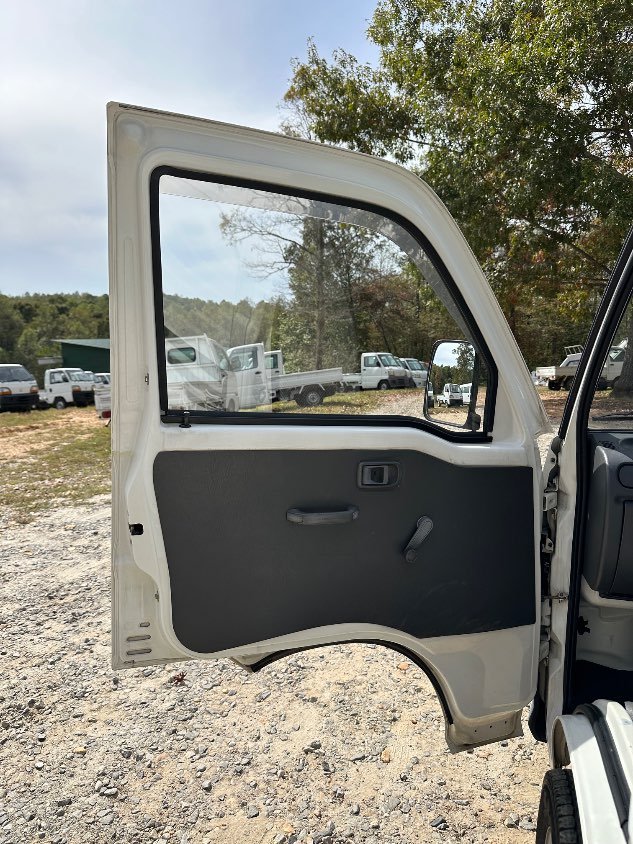 1994 Daihatsu Hijet - Image 25