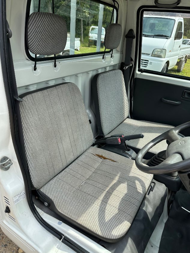 1997 Daihatsu Hijet - Image 6