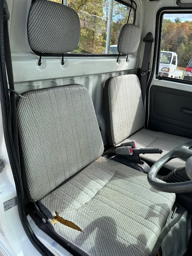 1994 Daihatsu Hijet - Image 2