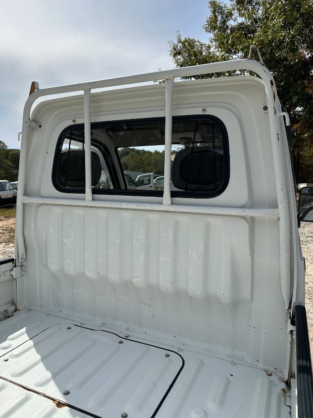 1994 Daihatsu Hijet - Image 10