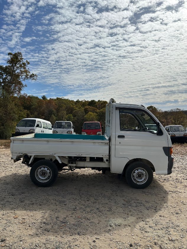 1994 Daihatsu Hijet - Image 17