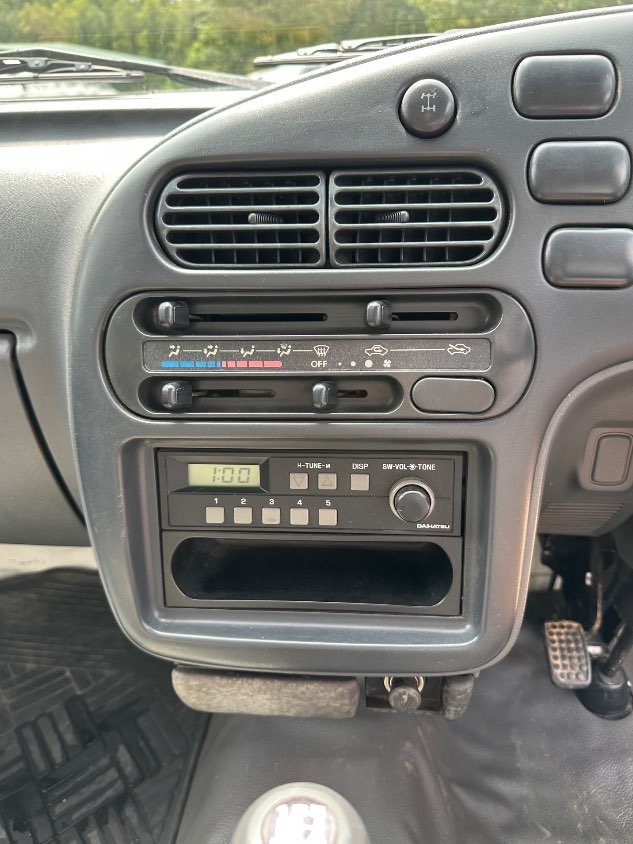 1997 Daihatsu Hijet - Image 20